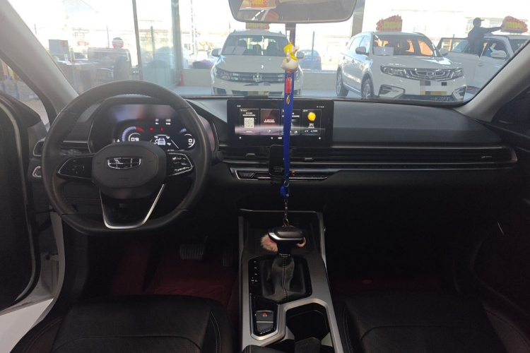 吉利汽车 帝豪 2022款 第4代 1.5L CVT精英型中控内饰12