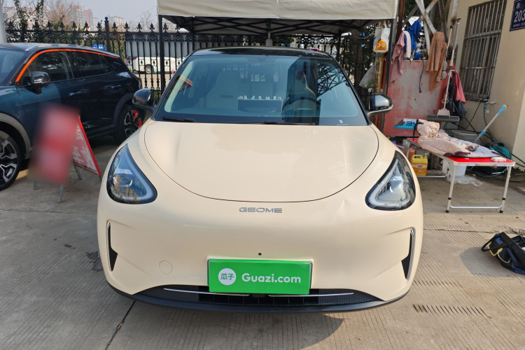 吉利银河 星愿 2025款 UP 410km 探索版车身外观2