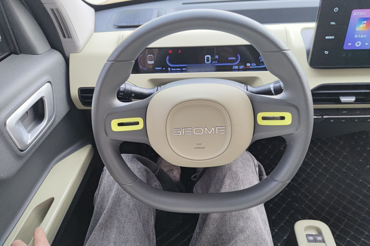 吉利银河 2024款 200km 熊猫骑士局部细节13