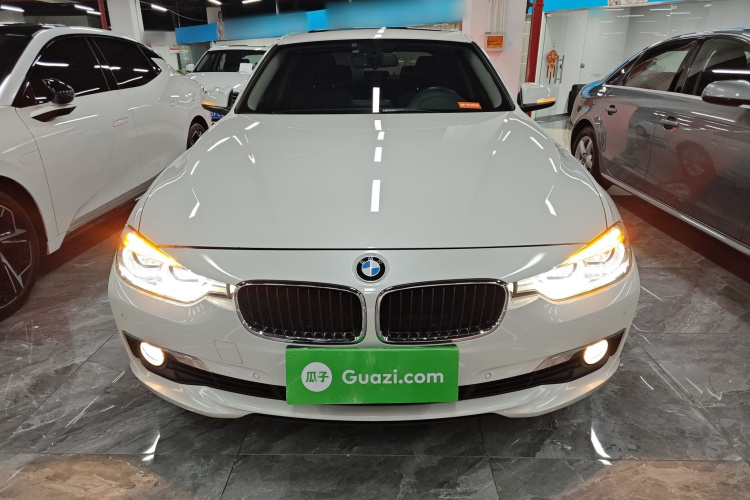 宝马3系 2017款 320Li 时尚型车身外观2