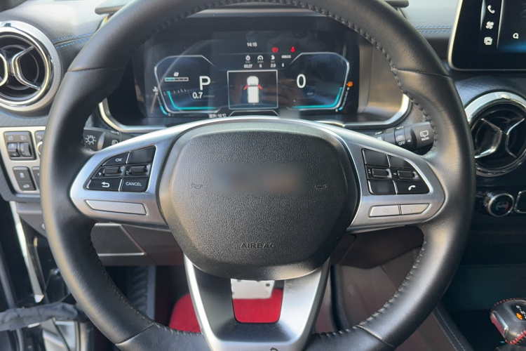 北京越野 北京BJ40 2021款 2.0D 自动四驱刀锋英雄版侠客型局部细节13