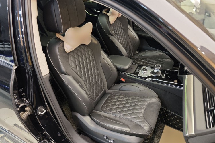 红旗HS5 2019款 2.0T 智联旗享四驱版局部细节41