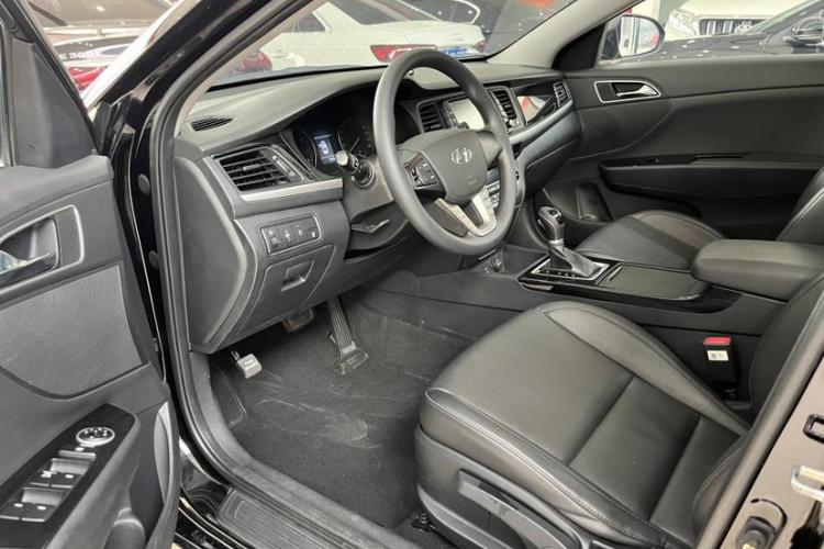 现代 名图 2017款 1.8L 自动智能型GLS 国V中控内饰7002