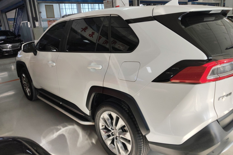 丰田 威兰达 2022款 2.0L CVT四驱豪华PLUS版车身外观4