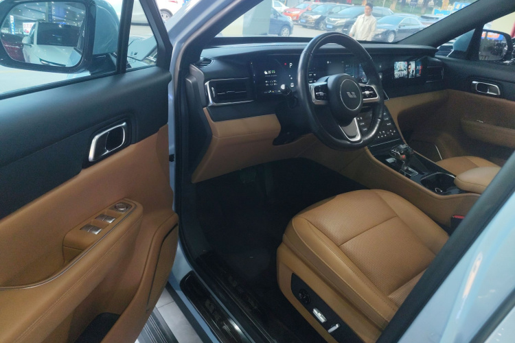 理想汽车 理想ONE 2021款 增程6座版中控内饰7003