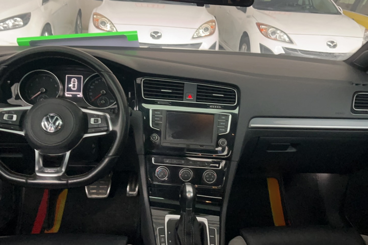 大众 高尔夫 2017款 280TSI 自动R-Line百万辆纪念版中控内饰7004