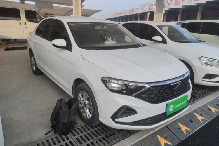 捷达VA3 2021款 1.5L 手动进取版车身外观3