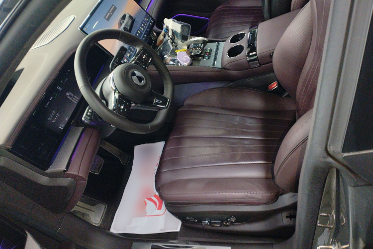 腾势Z9GT 2024款 1100四驱Ultra版中控内饰19