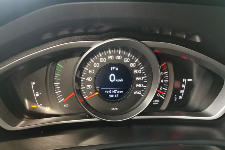 沃尔沃V40 2018款 T3 智尚版局部细节14