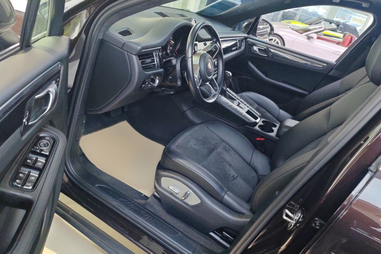 保时捷 2021款 Macan 2.0T中控内饰7003