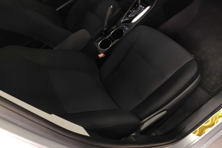 丰田 卡罗拉 2017款 改款 1.2T S-CVT GL局部细节41