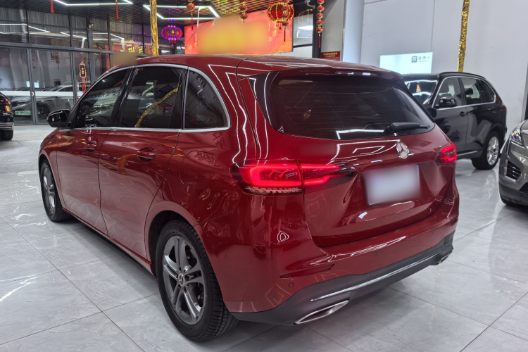 奔驰B级 2020款 B 200 动感型车身外观6005