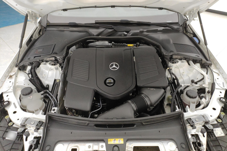 奔驰C级 2022款 改款 C 200 L 运动版机舱底盘24