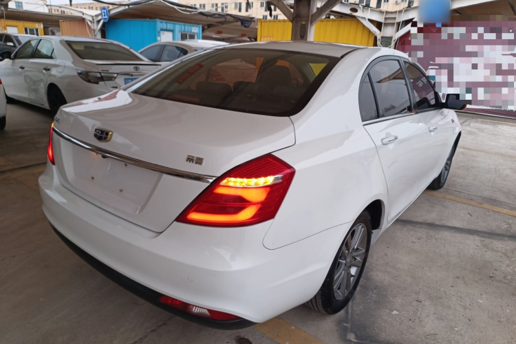 吉利汽车 帝豪 2017款 三厢百万款 1.5L CVT向上版车身外观7