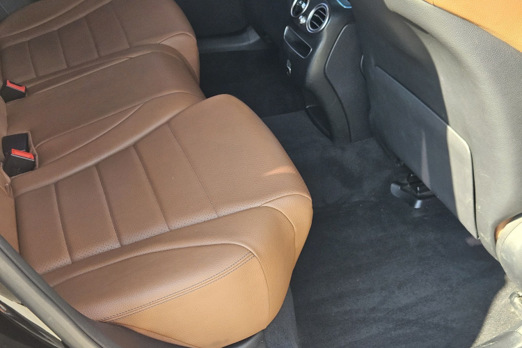 奔驰GLC 2020款 GLC 300 L 4MATIC 动感型中控内饰7006