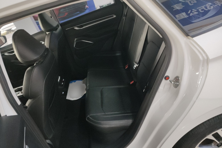 吉利汽车 帝豪 2023款 第4代冠军版 1.5L CVT豪华型中控内饰21