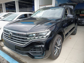 大众 途锐 2022款 3.0TSI 锐享版 经典运动套装