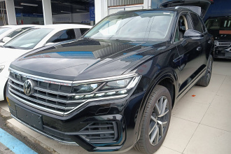 大众 途锐 2022款 3.0TSI 锐享版 经典运动套装