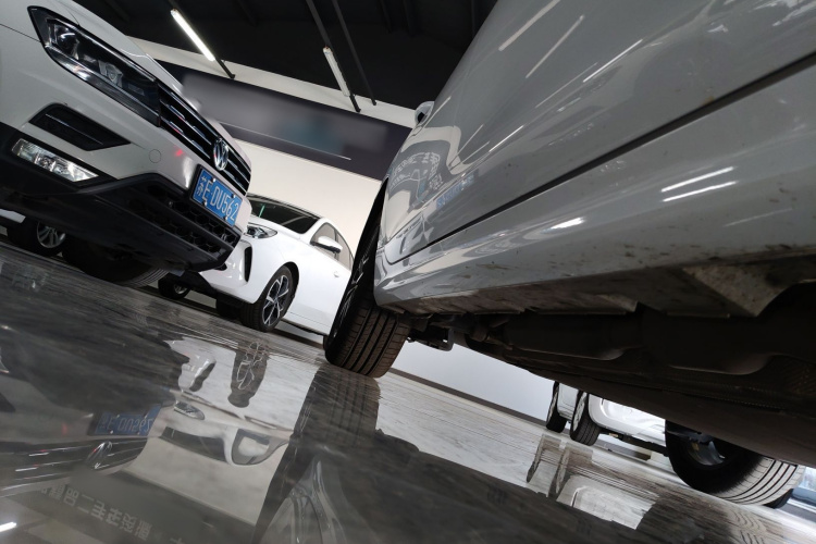 比亚迪 秦PLUS 2021款 DM-i 120KM 旗舰型局部细节9001