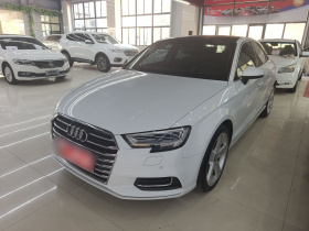 奥迪A3 2018款 30周年年型 Limousine 35 TFSI 风尚型