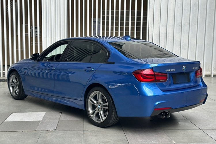 宝马3系 2018款 320Li M运动曜夜版车身外观6005