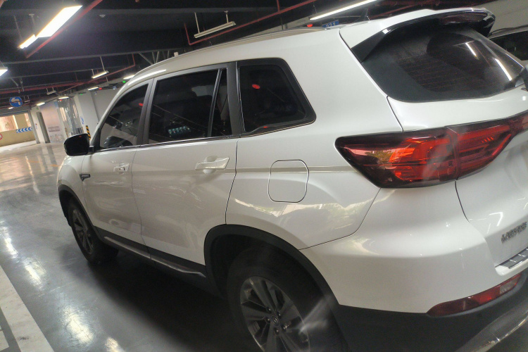 长安CS75 2020款 280T DCT豪华型 国VI车身外观4