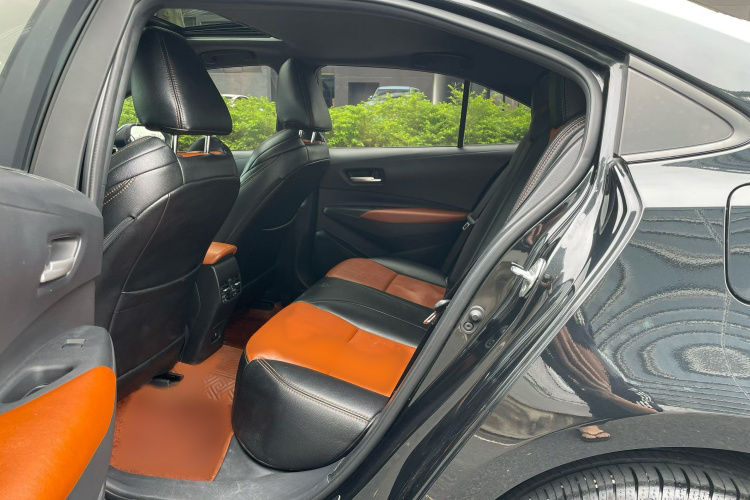 福特 嘉年华 2013款 两厢 1.5L 自动时尚型车身外观6009