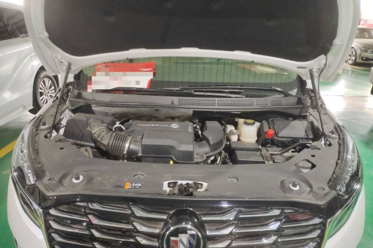 别克GL8 2023款 ES陆尊 豪华型机舱底盘24