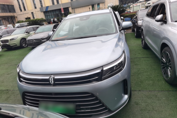 鸿蒙智行 问界M7 2024款 1.5T 后驱Plus版 6座车身外观2