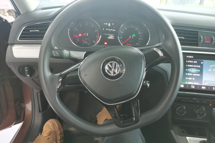 大众 凌渡 2017款 230TSI DSG风尚版中控内饰13