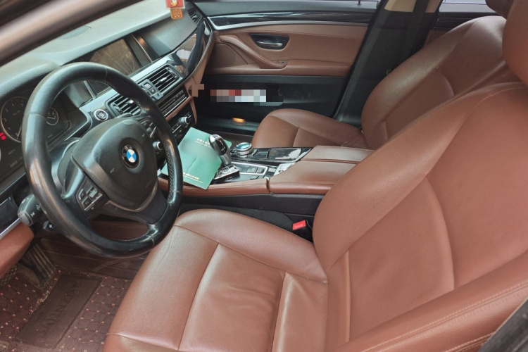 宝马5系 2017款 520Li 典雅型中控内饰19