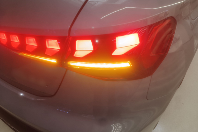 奥迪A3 2025款 Sportback 35TFSI 飞驰尊享型车身外观6006