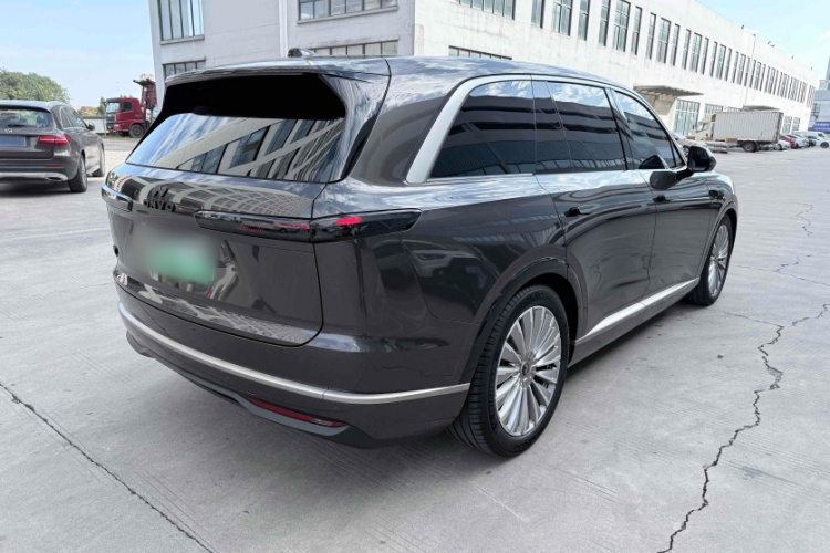 乐道L90 2025款 Max 六座版车身外观6001