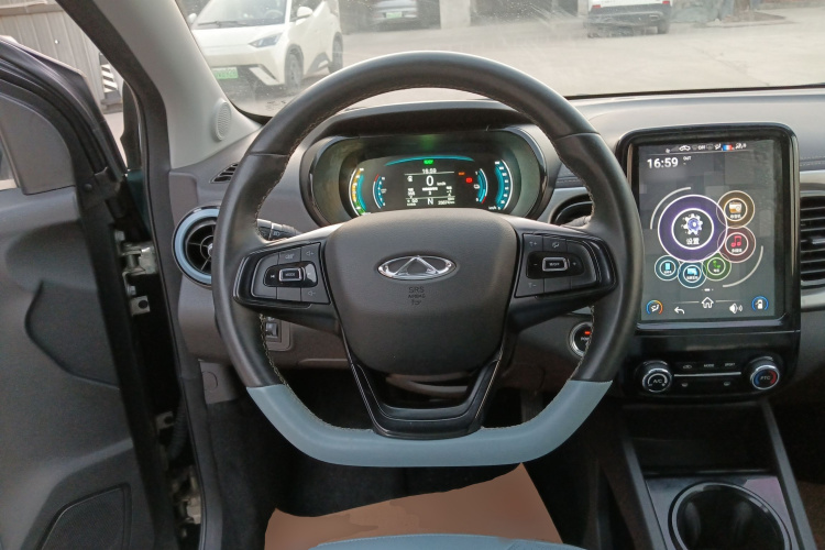 奇瑞 小蚂蚁 2022款 甜粉款 半糖版 磷酸铁锂 30kW 301km中控内饰13