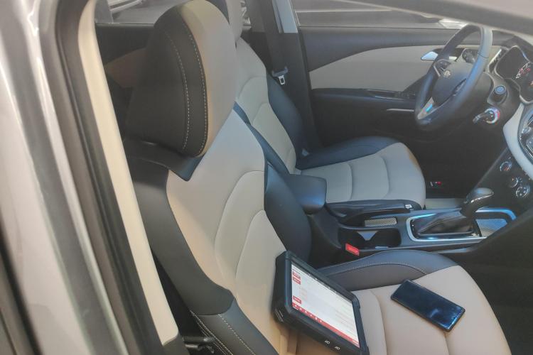 雪佛兰 科鲁泽 2022款 320 自动悦享天窗版中控内饰41