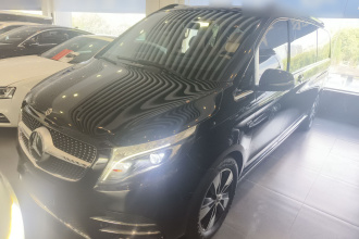 奔驰V级 2020款 V 260 L 长轴距豪华版