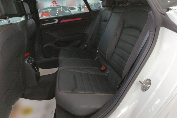 一汽-大众CC 2024款 380TSI 夺目版中控内饰7004