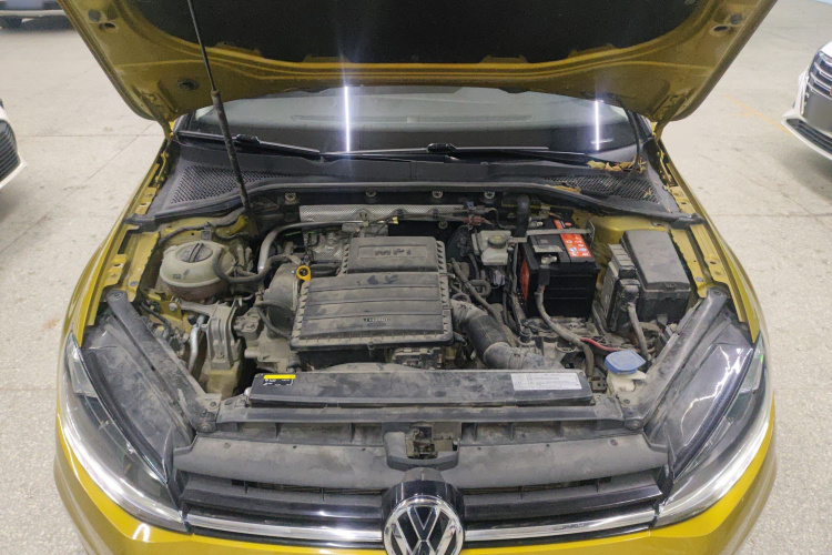 大众 高尔夫 2018款 1.6L 自动舒适型机舱底盘24