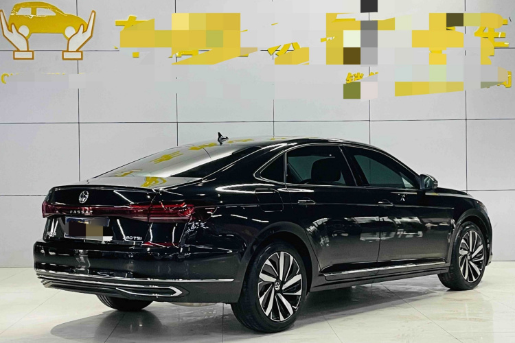 大众 帕萨特 2025款 出众款 380TSI 龙腾版车身外观6003