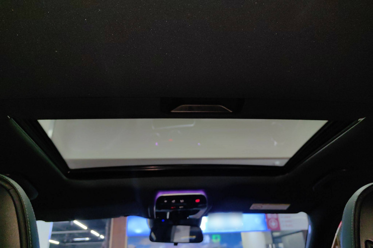 奔驰C级 2022款 C 200 L 运动版局部细节22