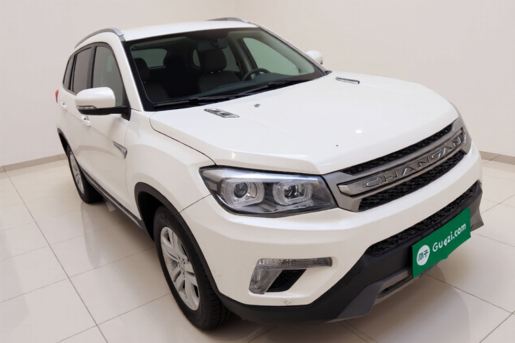 长安CS75 2016款 2.0L 手动豪华型 国V车身外观3