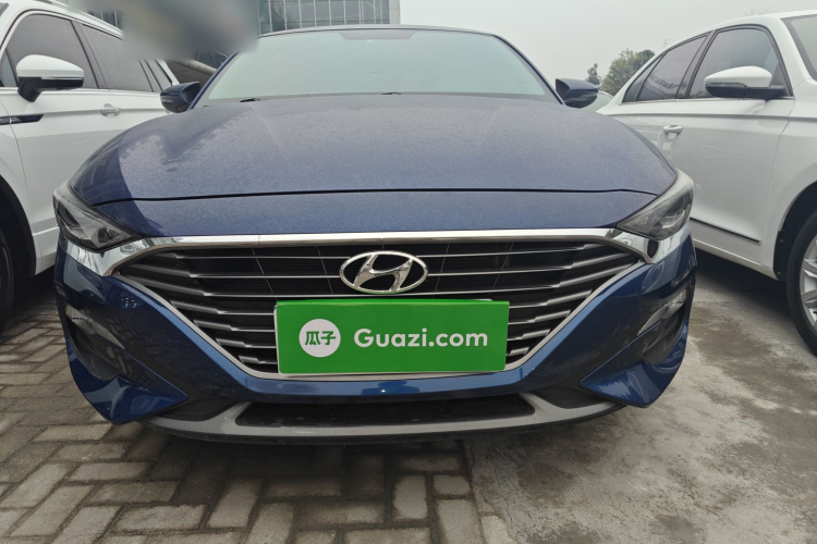 现代 菲斯塔 2019款 240TGDi 运动版 国V车身外观6001