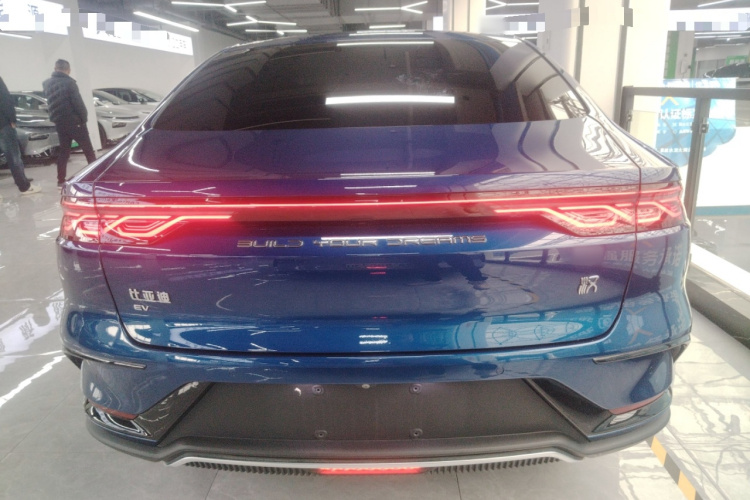 比亚迪 汉 2022款 EV 创世版 715KM前驱旗舰型车身外观6