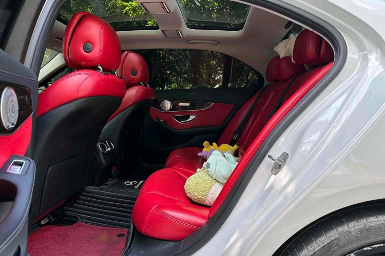 奔驰C级 2016款 C 200 L 运动型中控内饰7003