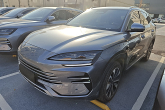 比亚迪 宋PLUS新能源 2025款 DM-i 智驾版 160KM 旗舰型