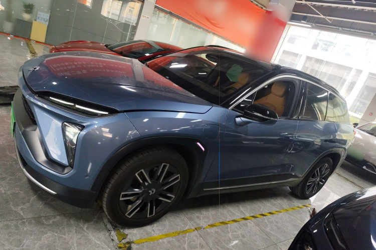 蔚来ES6 2020款 600KM 运动版车身外观4