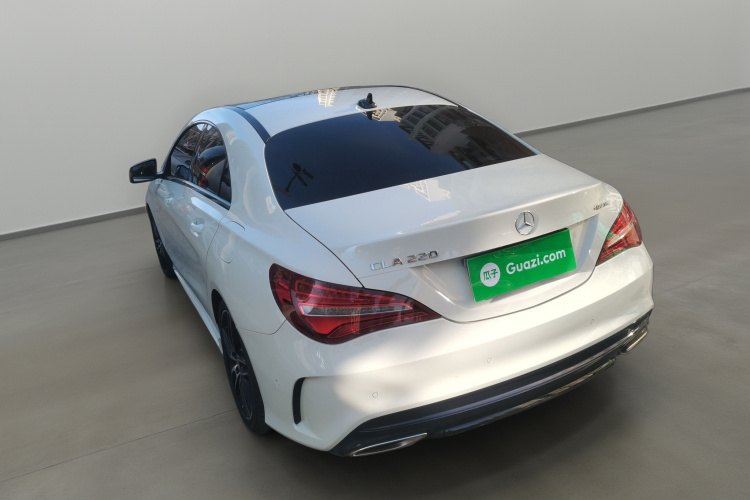 奔驰CLA 2017款 CLA 220 4MATIC车身外观5