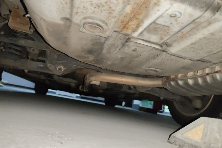 现代 索纳塔 2011款 2.0L 自动时尚版局部细节9009