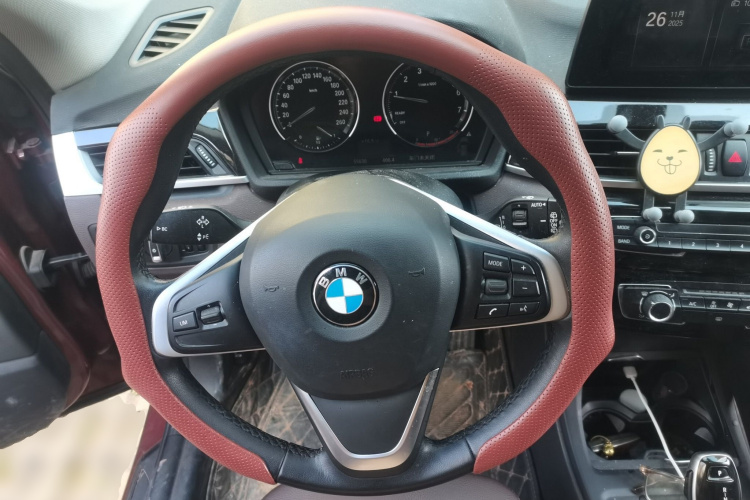 宝马X1 2021款 sDrive20Li 时尚型中控内饰13