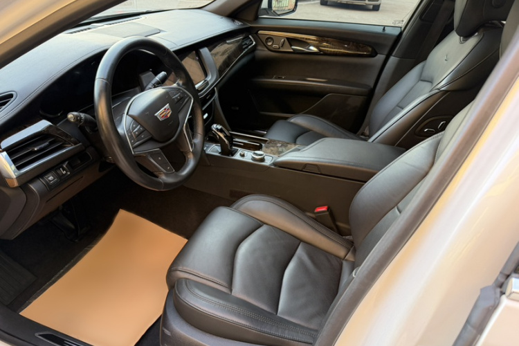 凯迪拉克CT6 2021款 28T 豪华型局部细节19